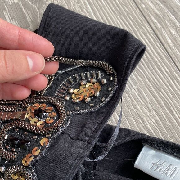 H&M Dress with Shoulder Embellishments - Picture 4 of 4